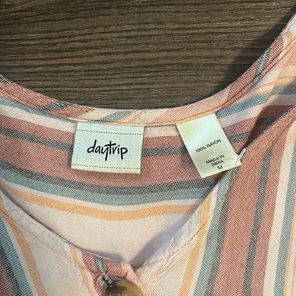 Daytrip Blouse - Picture 2 of 4